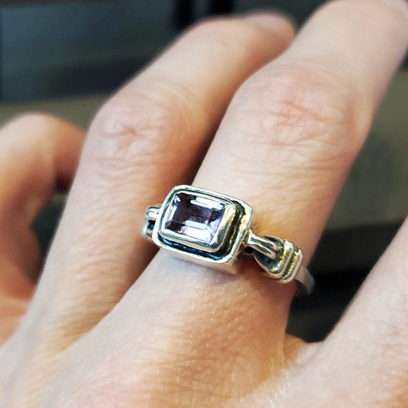 Size 8.25 925 Sterling Silver Unique Style Rectangle Amethyst Ring - Picture 3 of 8